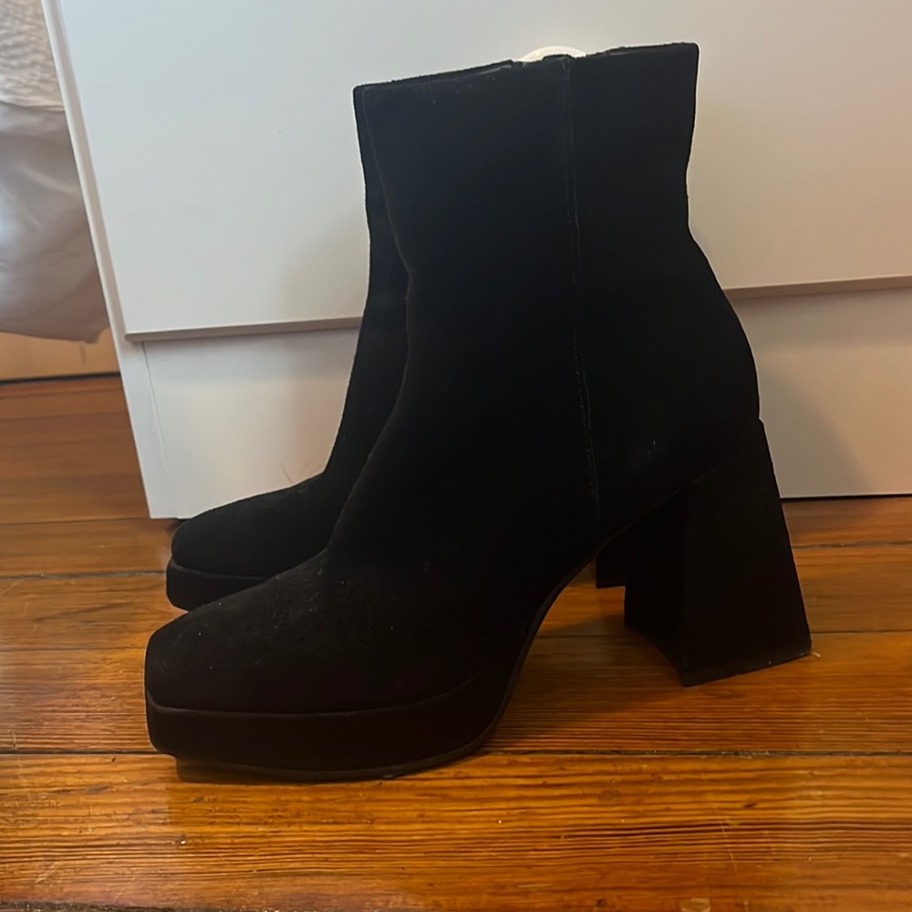 Dolce Vita Booties